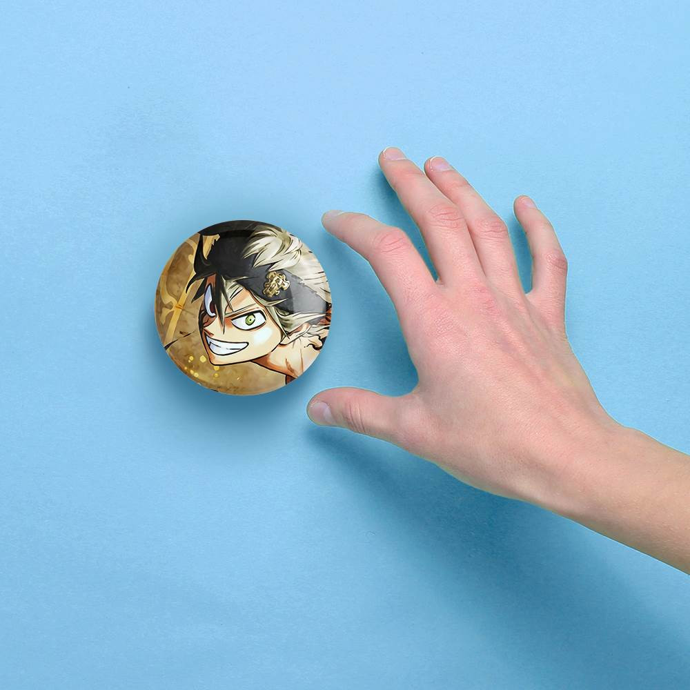 آینه جیبی خندالو مدل آستا انیمه بلک کلاور Black Clover  کد 11749