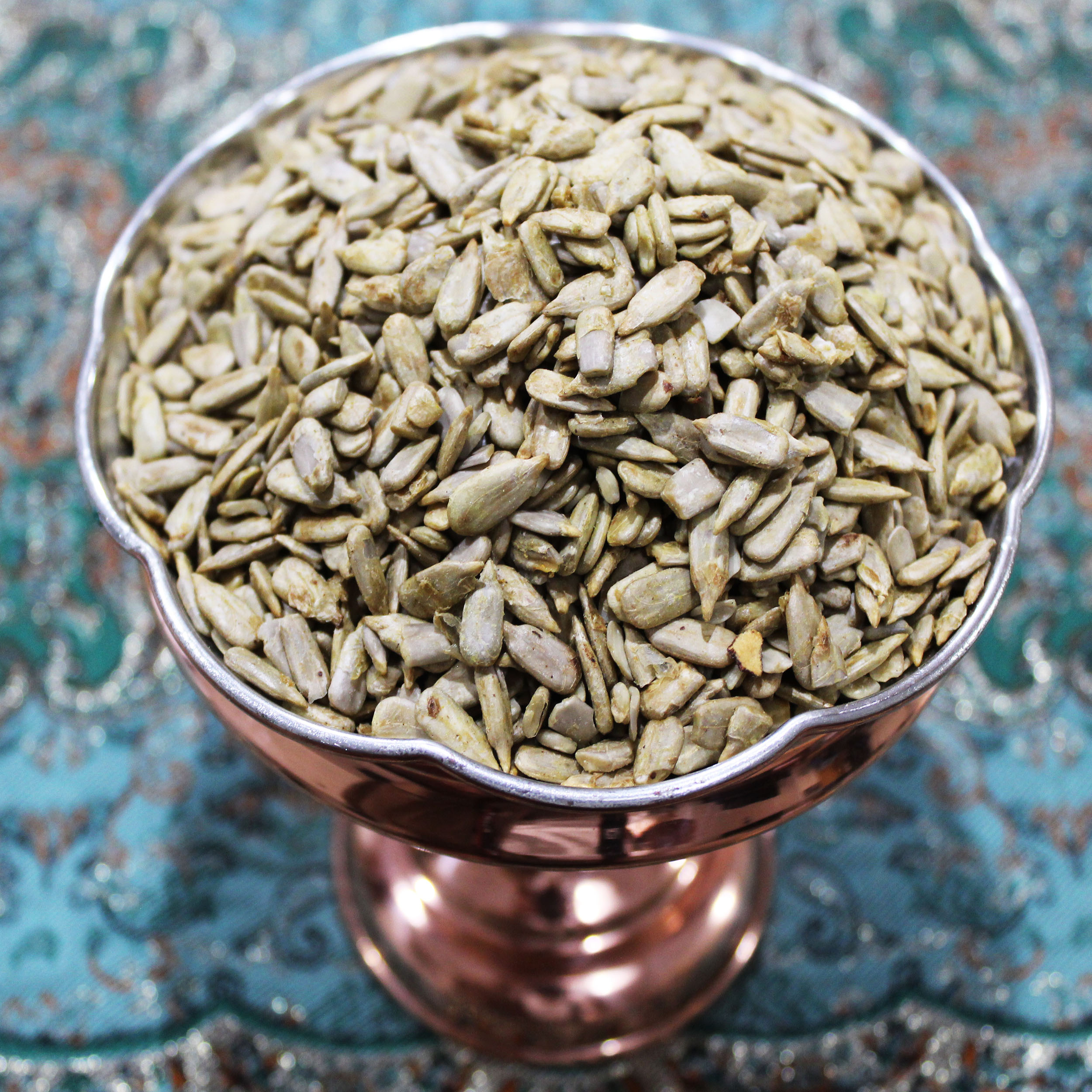 مغز تخمه طعم دار آفتابگردان گروه بازرگانی کمالی - 700 گرم
