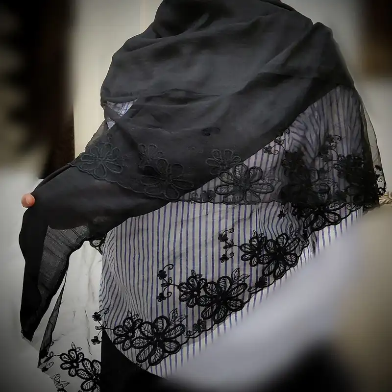 روسری زنانه مدل وال اسلپ تور خامه دوزی