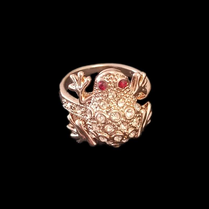 انگشتر زنانه مدل قورباغه نگین دار