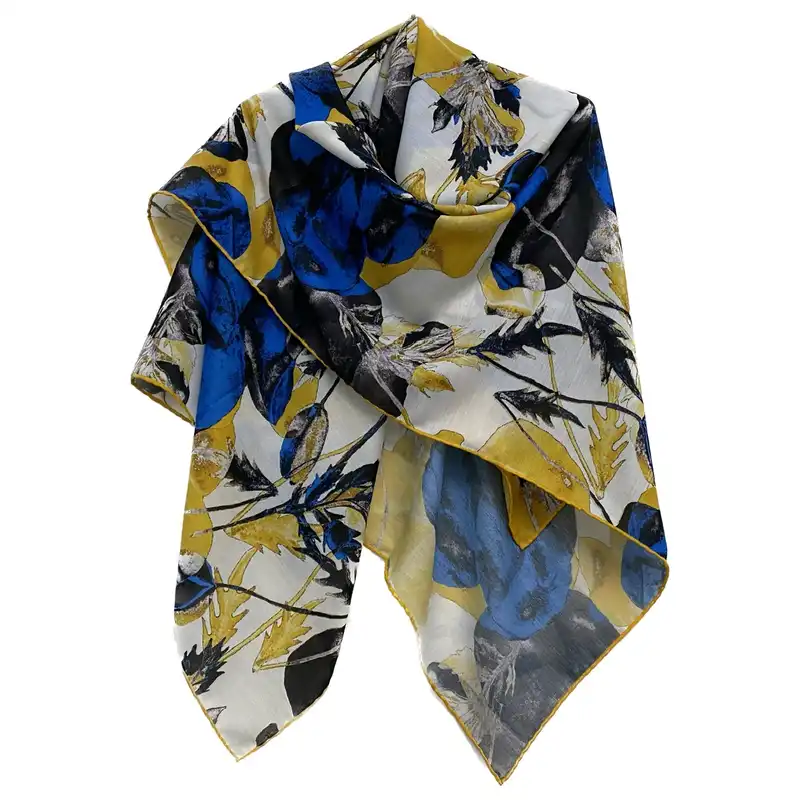 روسری زنانه مدل نخی قواره بزرگ چهارفصل کد 1333