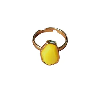 انگشتر زنانه مدل کهربا