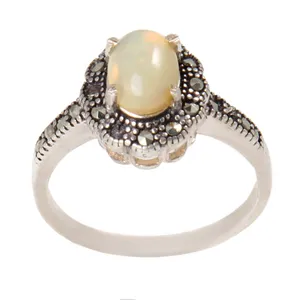 انگشتر نقره زنانه بازرگانی میلادی مدل اوپال جواهری نگین مارکازیت کد AW_510