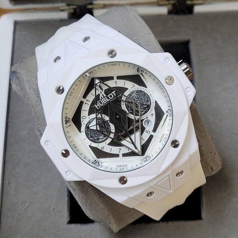 ساعت مچی عقربهای مردانه مدل هندسی تک موتور ساعت مچی عقربهای مردانه مدل هندسی تک موتور