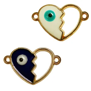 آویز دستبند مدل قلبهای چشم و نظردار کد AD 745 مجموعه 2 عددی