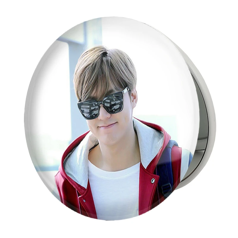 آینه جیبی خندالو طرح لی مین هو Leemin ho مدل تاشو کد 20867 