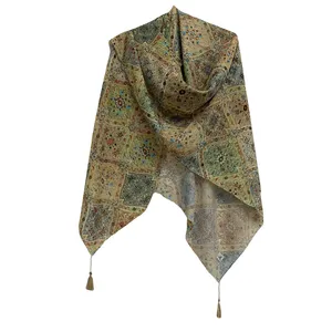 روسری زنانه مدل نخ اسپان منگوله دار کد T156