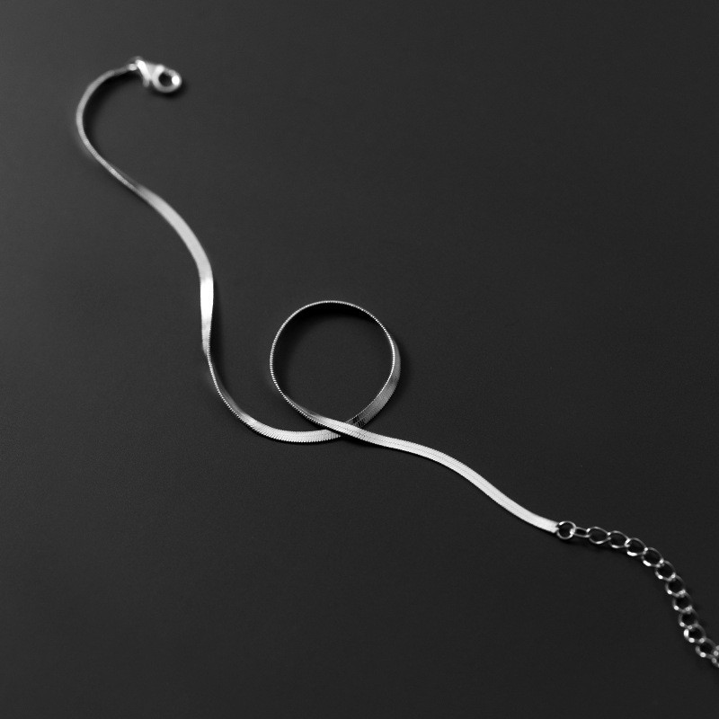 پابند نقره زنانه مدل هرینگ بُن