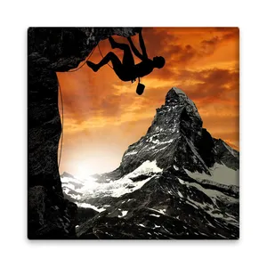 کاشی مدل M1036 طرح کوه و کوهنورد