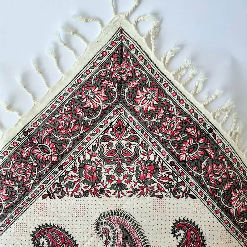 رومیزی قلمکار مدل QLOSO2 طرح پته لپی