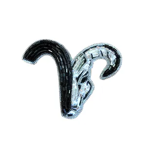 سنجاق سینه زنانه مدل فروردین