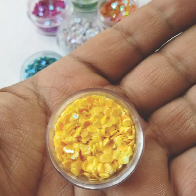 نگین ناخن آلمامد طرح قلب کد GAL مجموعه 7 عددی