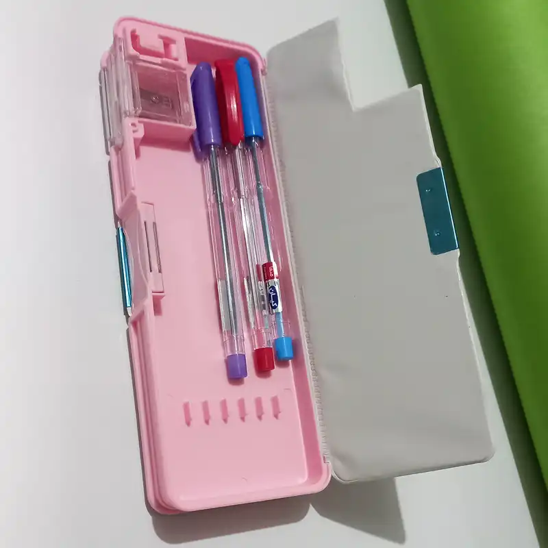 جامدادی مدل اسب تک شاخ به همراه پاک کن