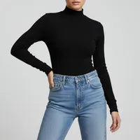 بادی آستین بلند زنانه دل آویز مدل H431