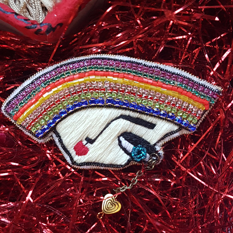 سنجاق سینه دخترانه مدل دختر کد GOL171 سنجاق سینه دخترانه مدل دختر کد GOL171