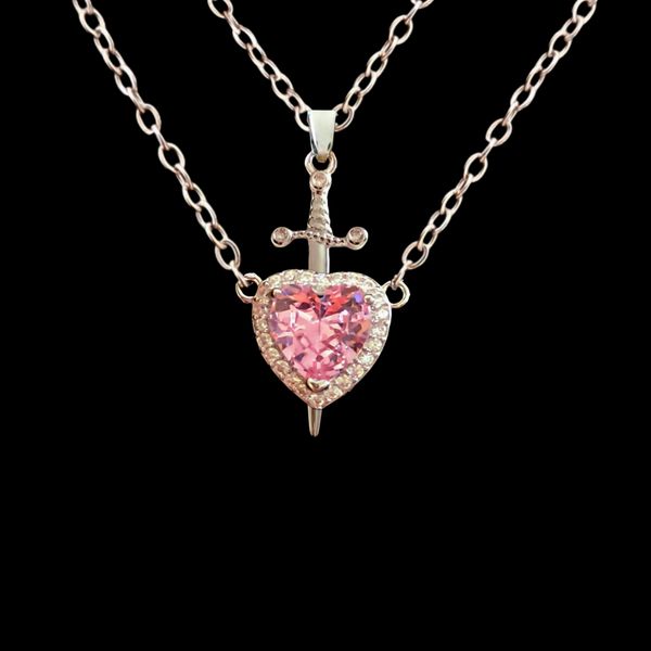 گردنبند دخترانه مدل قلب و شمشیر مجموعه دو عددی