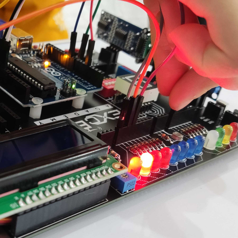 کیت آموزشی اکسید آکادمی مدل آموزش الکترونیک و برنامه نویسی و رباتیک