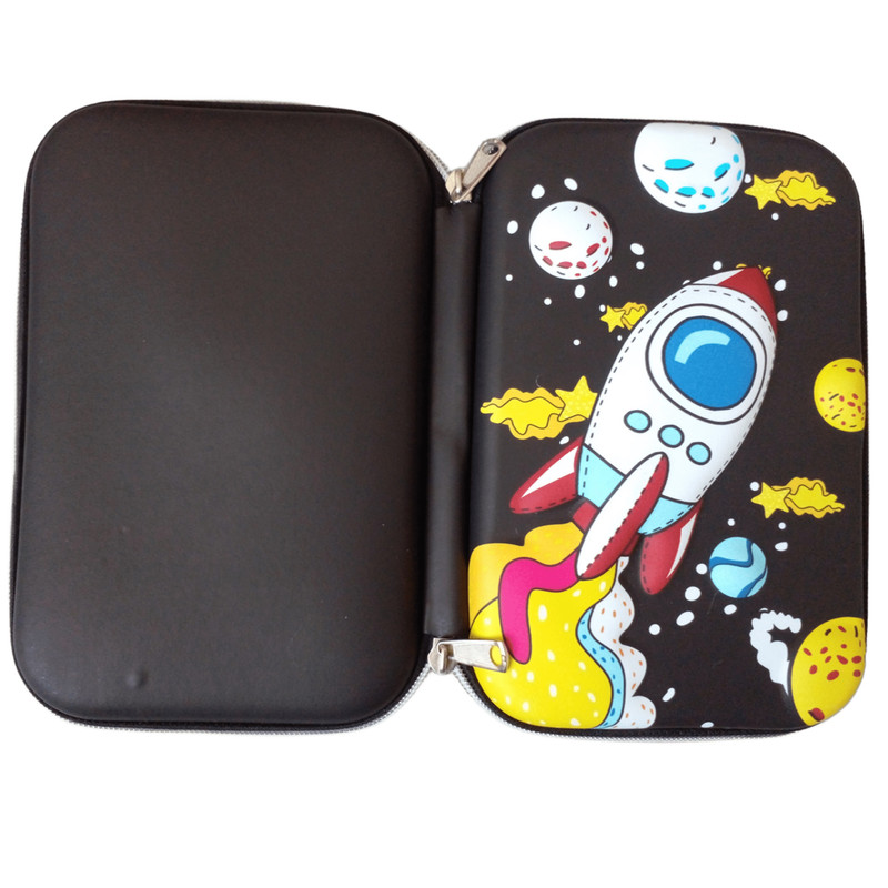 جامدادی مدل تبلتی طرح فضانورد سه بعدی کد U88 به همراه مداد فشنگی