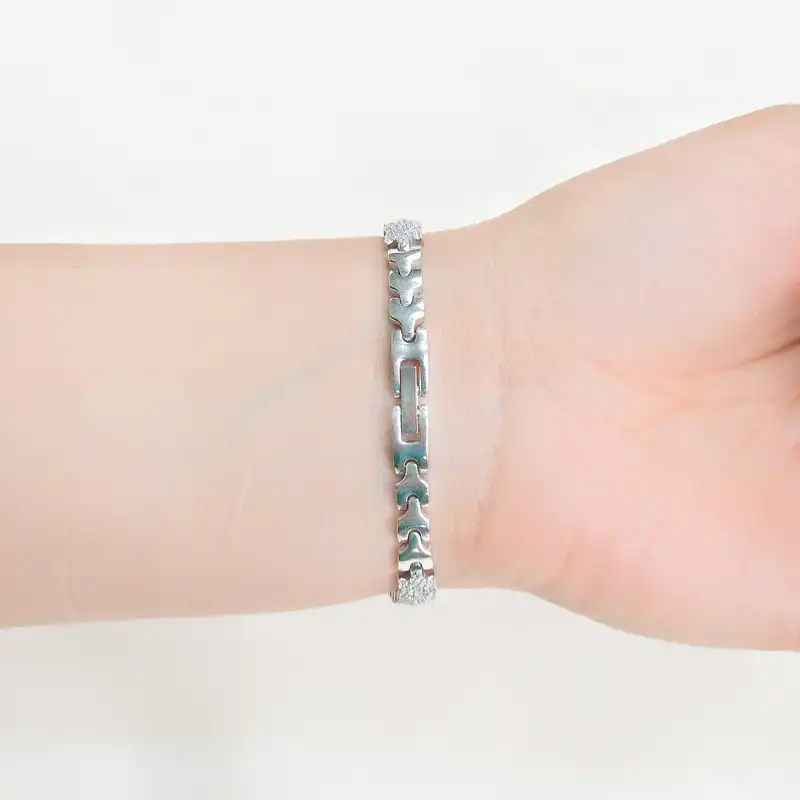 ساعت مچی عقربه ای نقره زنانه مدل پروانه کد RZZDR-31