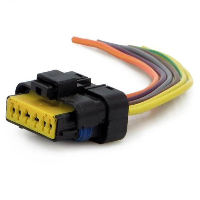 سوکت چراغ جلو و پمپ بنزین کد 788000612 بسته 2 عددی