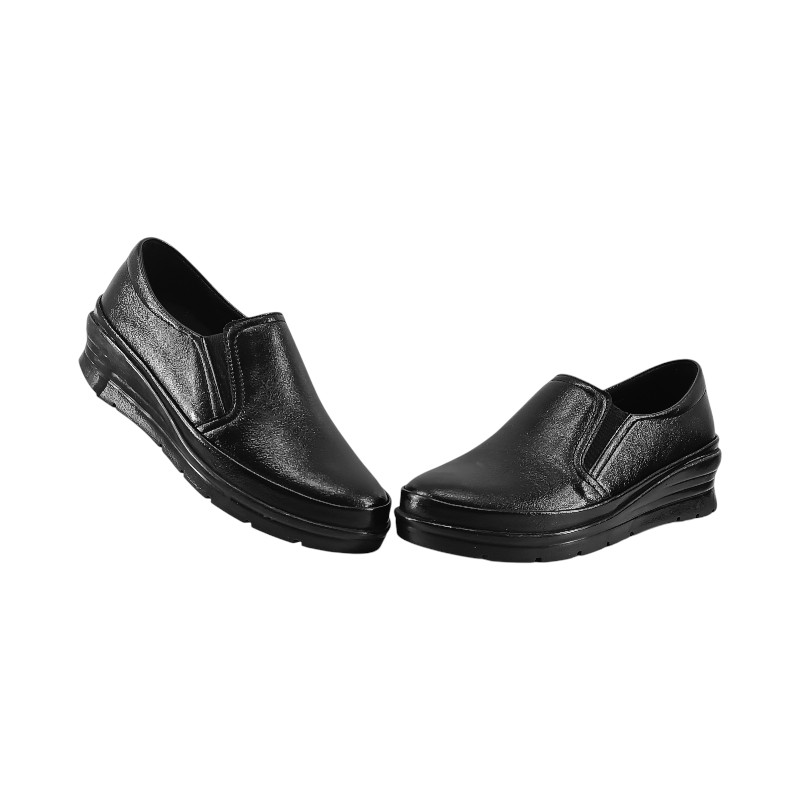 کفش روزمره زنانه مدل اشتراوول ساده رنگ مشکی