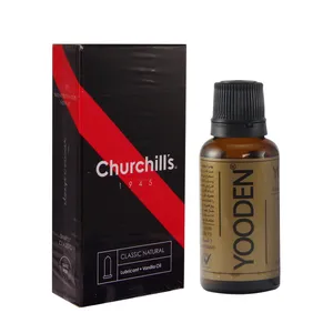 کاندوم چرچیلز مدل Classic Natural بسته 12 عددی به همراه روغن یودن کد 01 حجم 30 میلی لیتر