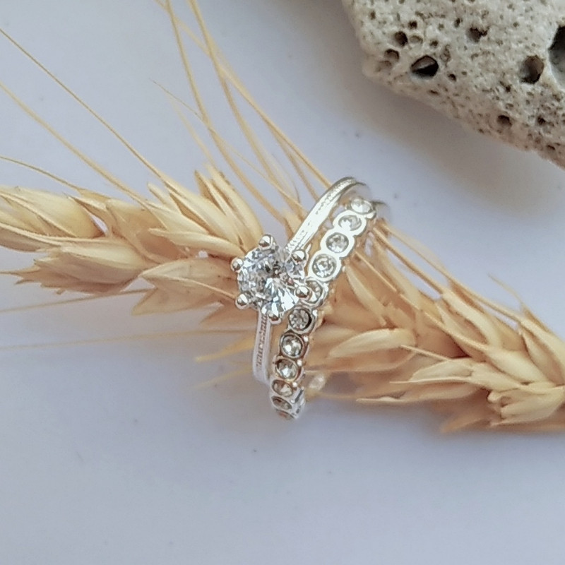 انگشتر زنانه مدل سلطنتی کد B35 مجموعه 2 عددی انگشتر زنانه مدل سلطنتی کد B35 مجموعه 2 عددی