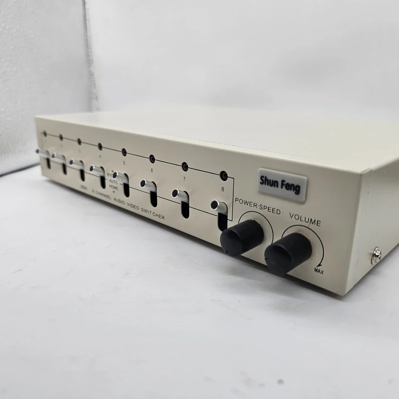 عکس شماره 2 : سوییچ 1 به 8 av و صدا شان فنگ مدل 808a