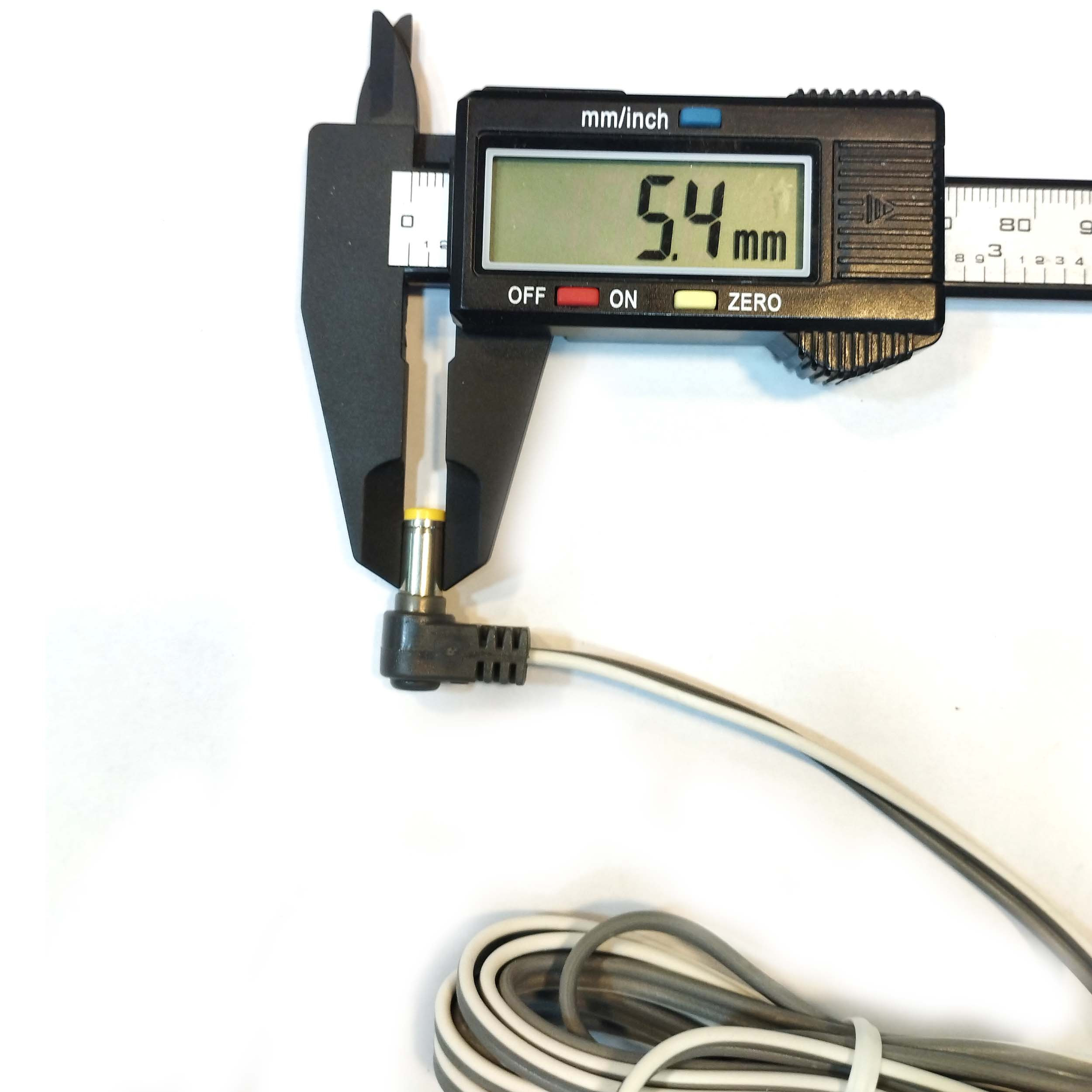 آداپتور 12 ولت 500 میلی آمپر ای وای دی مدل KSRE-12V-0.5A