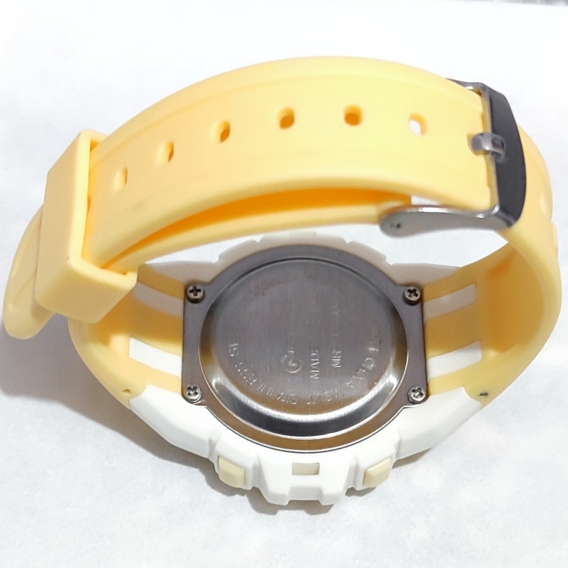 ساعت مچی دیجیتال بچگانه مینگ روی مدل Mi2 ساعت مچی دیجیتال بچگانه مینگ روی مدل Mi2