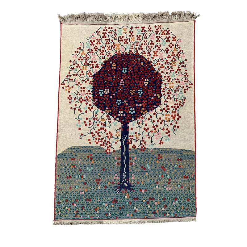 گلیم دستبافت دو نیم متری مدل درخت گیلاس کد 009