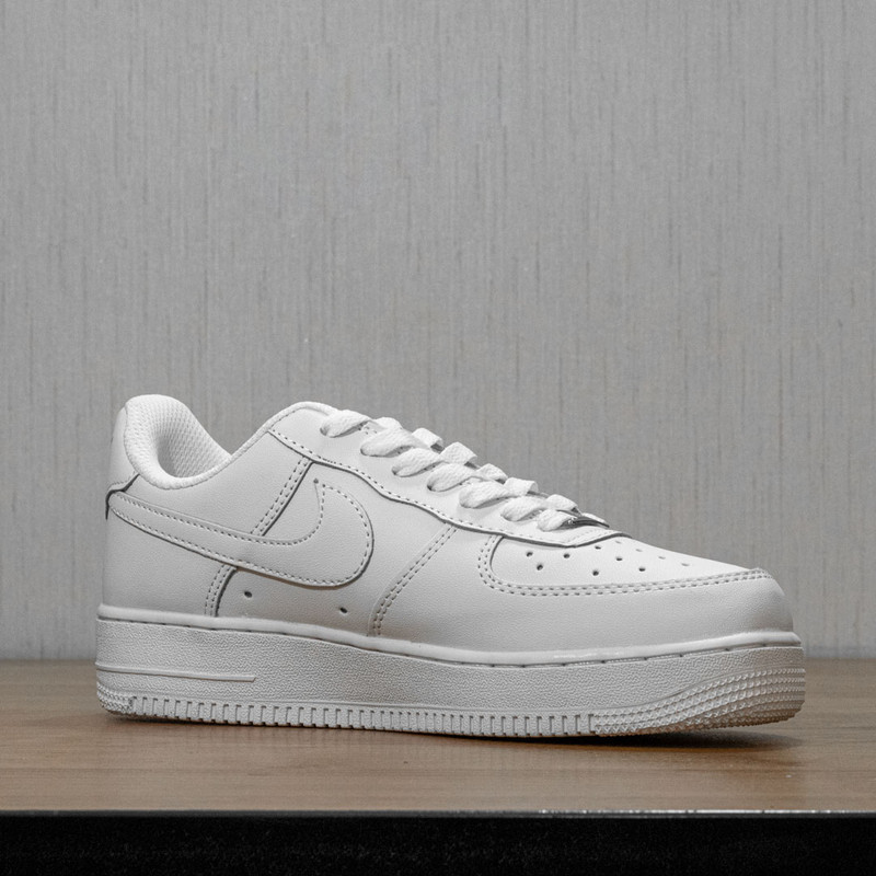کفش پیاده روی مدل Air Force 1 Low
