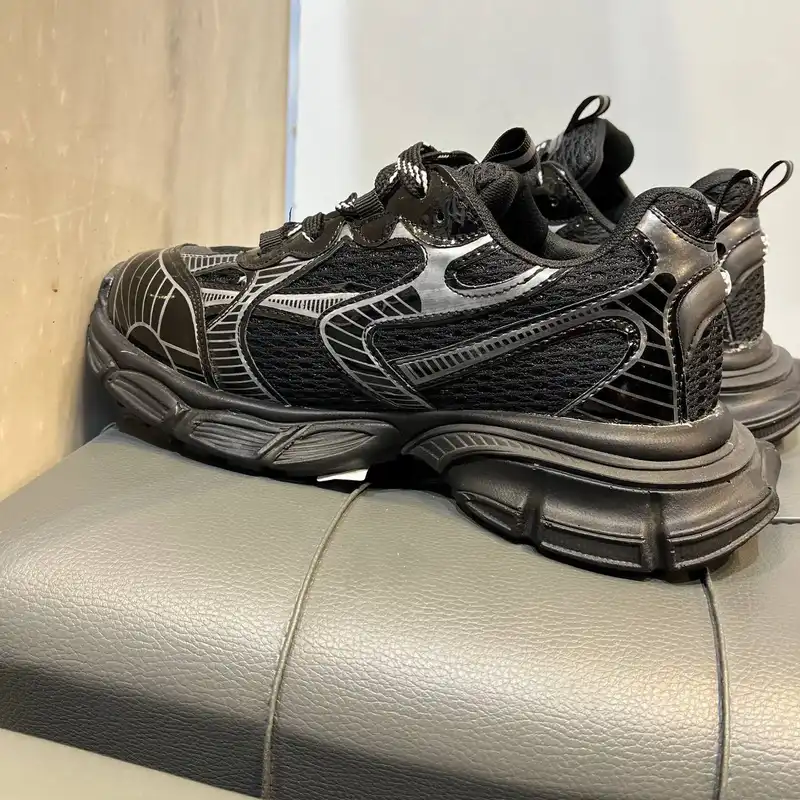 کفش پیاده روی زنانه مدل Chm22