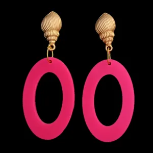 گوشواره زنانه مدل عروسکی پلکسی