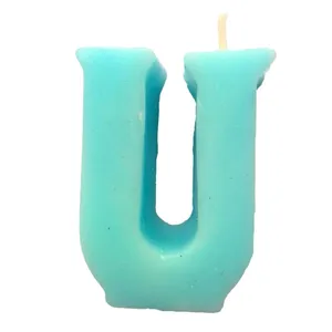 شمع مدل حروف رومی طرح U