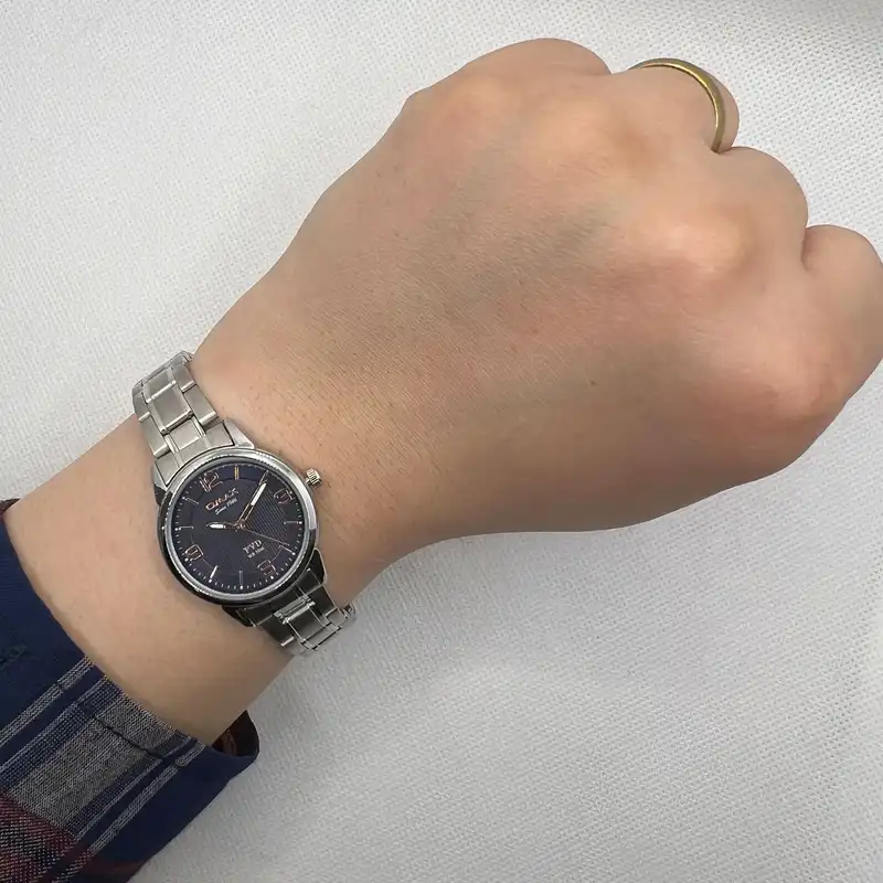 ساعت مچی عقربه ای زنانه اوماکس مدل OJSB004I004