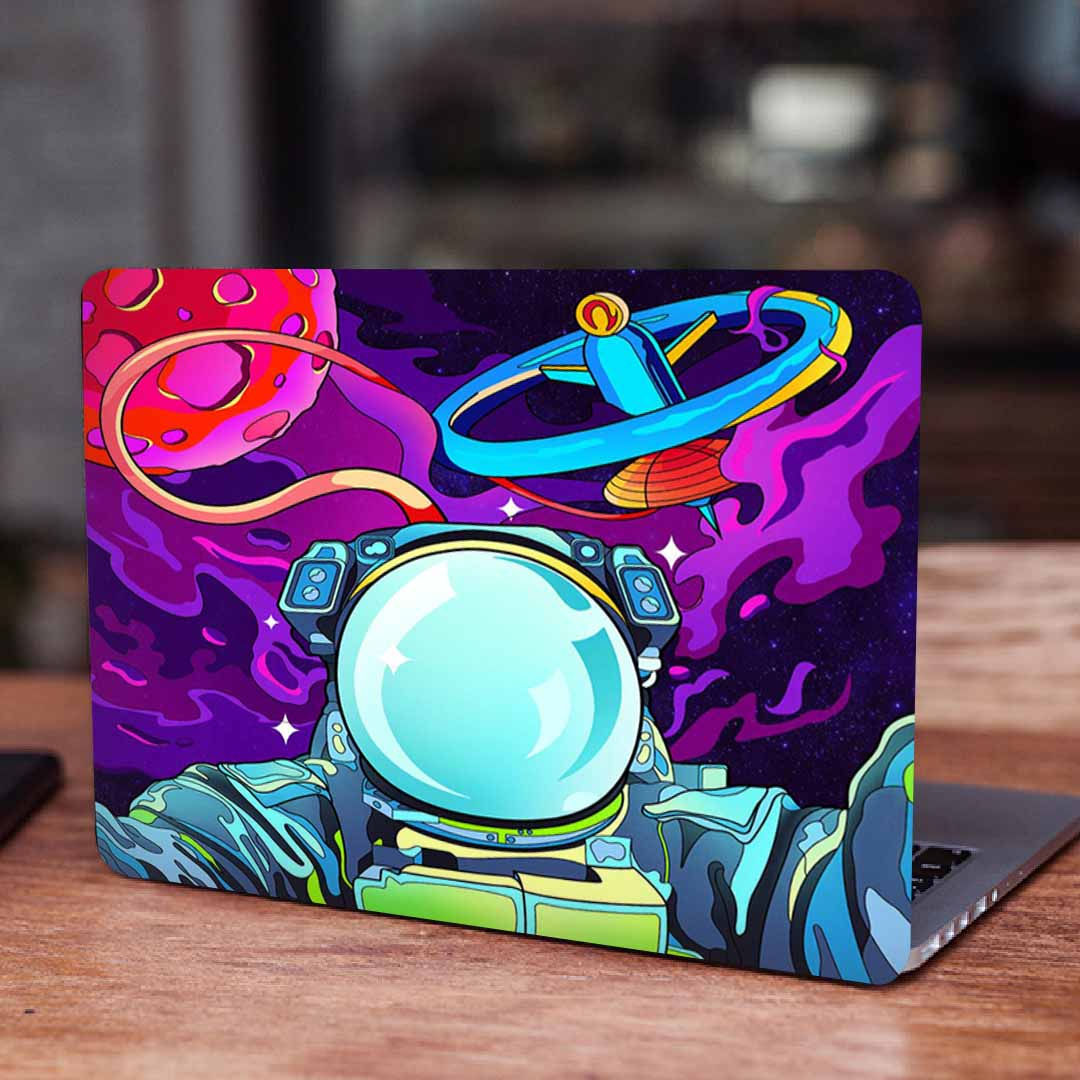 استیکر لپ تاپ طرح نقاشی فانتزی  کد P-1550 مناسب برای لپ تاپ 15 تا 17 اینچ