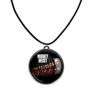 گردنبند خندالو مدل سریال Money Heist کد 32403235