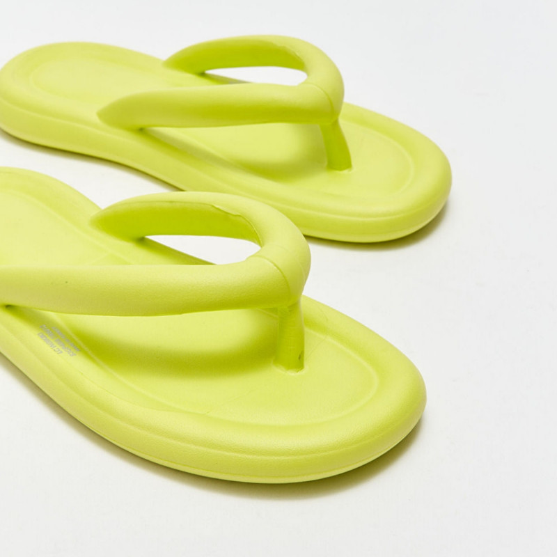 دمپایی لاانگشتی زنانه ال سی وایکیکی مدل طبی استپ دار