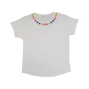 تی‌شرت آستین کوتاه زنانه مدل یقه گرد گلدوزی شده