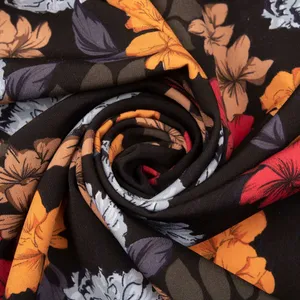 پارچه لباس مدل  مازراتی گلدار 2