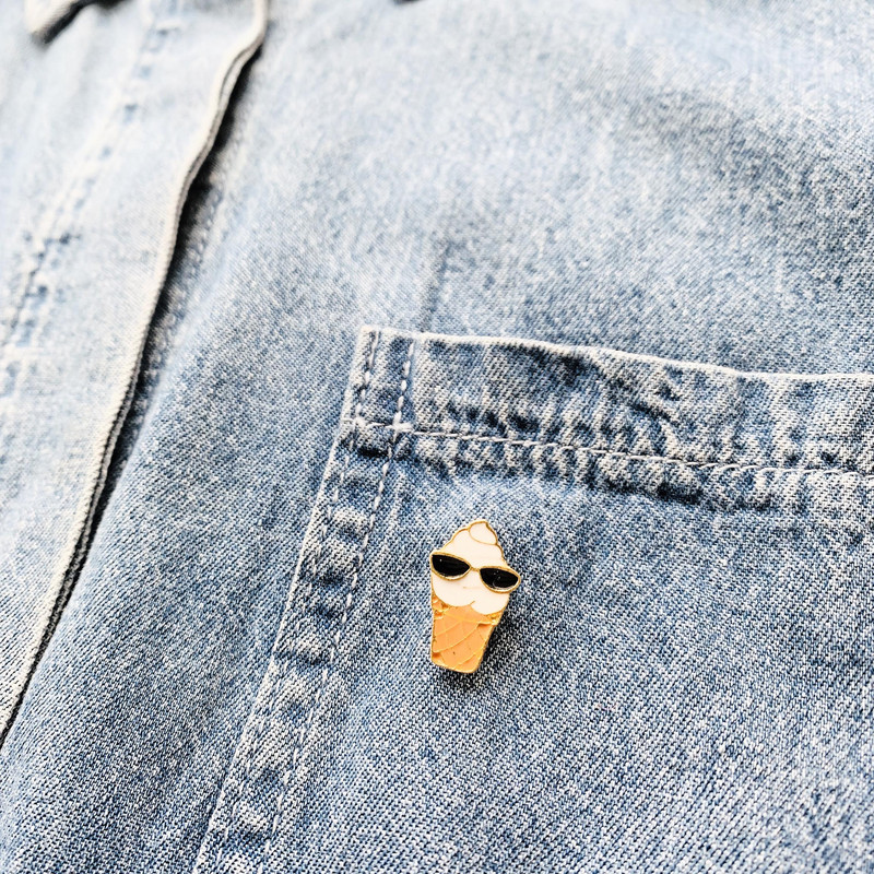 سنجاق سینه زنانه مدل پین فلزی طرح بستنی عینکی