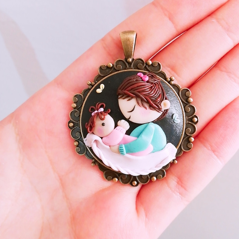 گردنبند زنانه طرح مادر و دختر