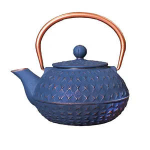 قوری مدل  پاپیونی