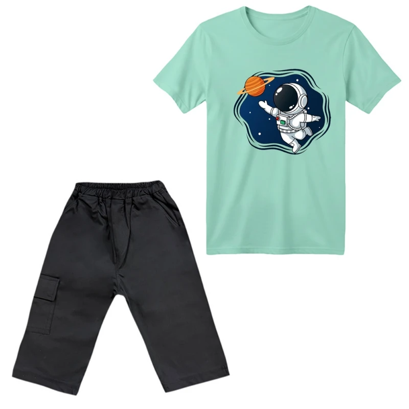 ست تی‌شرت آستین کوتاه و شلوارک پسرانه مدل فضانورد کد ۱۶