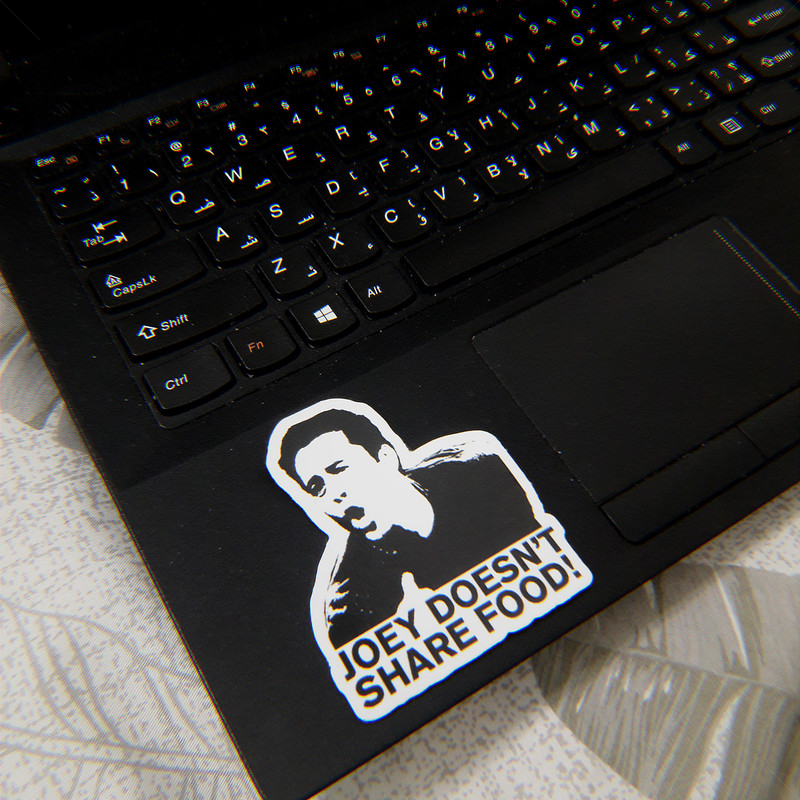 استیکر لپ تاپ مدل Joey Doesnt Share Food کد 025