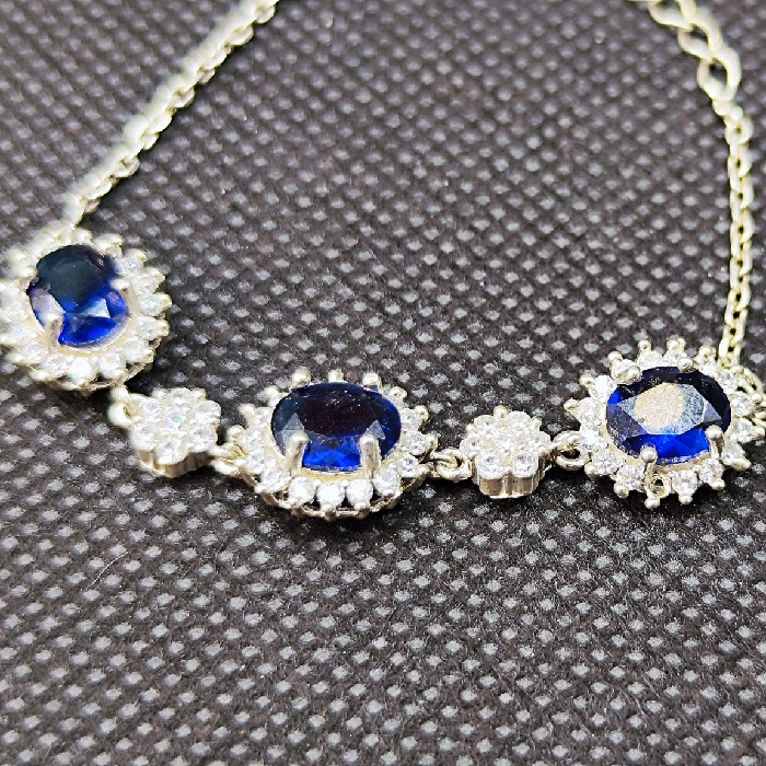 دستبند نقره زنانه مدل سنگ یاقوت کبود کد 25