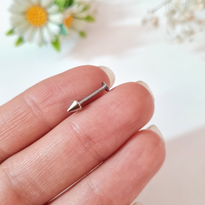 پیرسینگ مدل مثلثی تیغی کد RB پیرسینگ مدل مثلثی تیغی کد RB