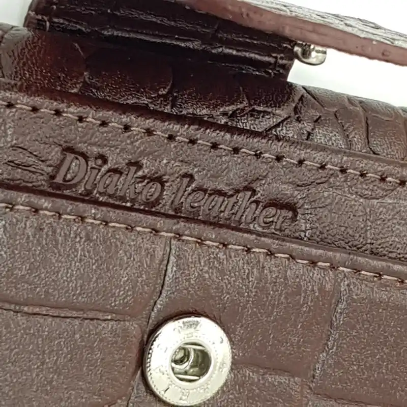 کیف پول زنانه چرم دیاکو مدل 315oro