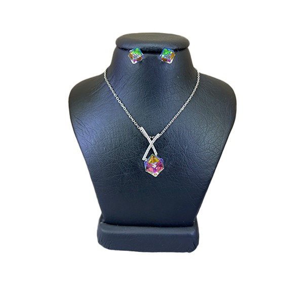 نیم ست نقره زنانه سواروسکی مدل مکعب کد 69388 نیم ست نقره زنانه سواروسکی مدل مکعب کد 69388